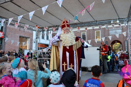 20221112-Intocht-220